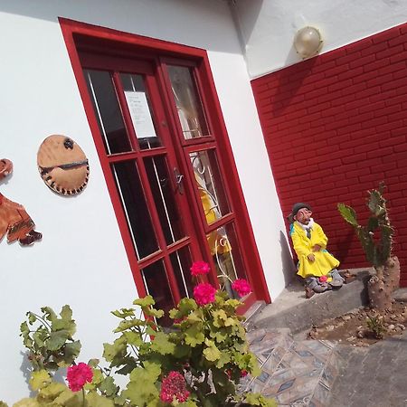 Feathers Inn Guest House ولفس بي المظهر الخارجي الصورة