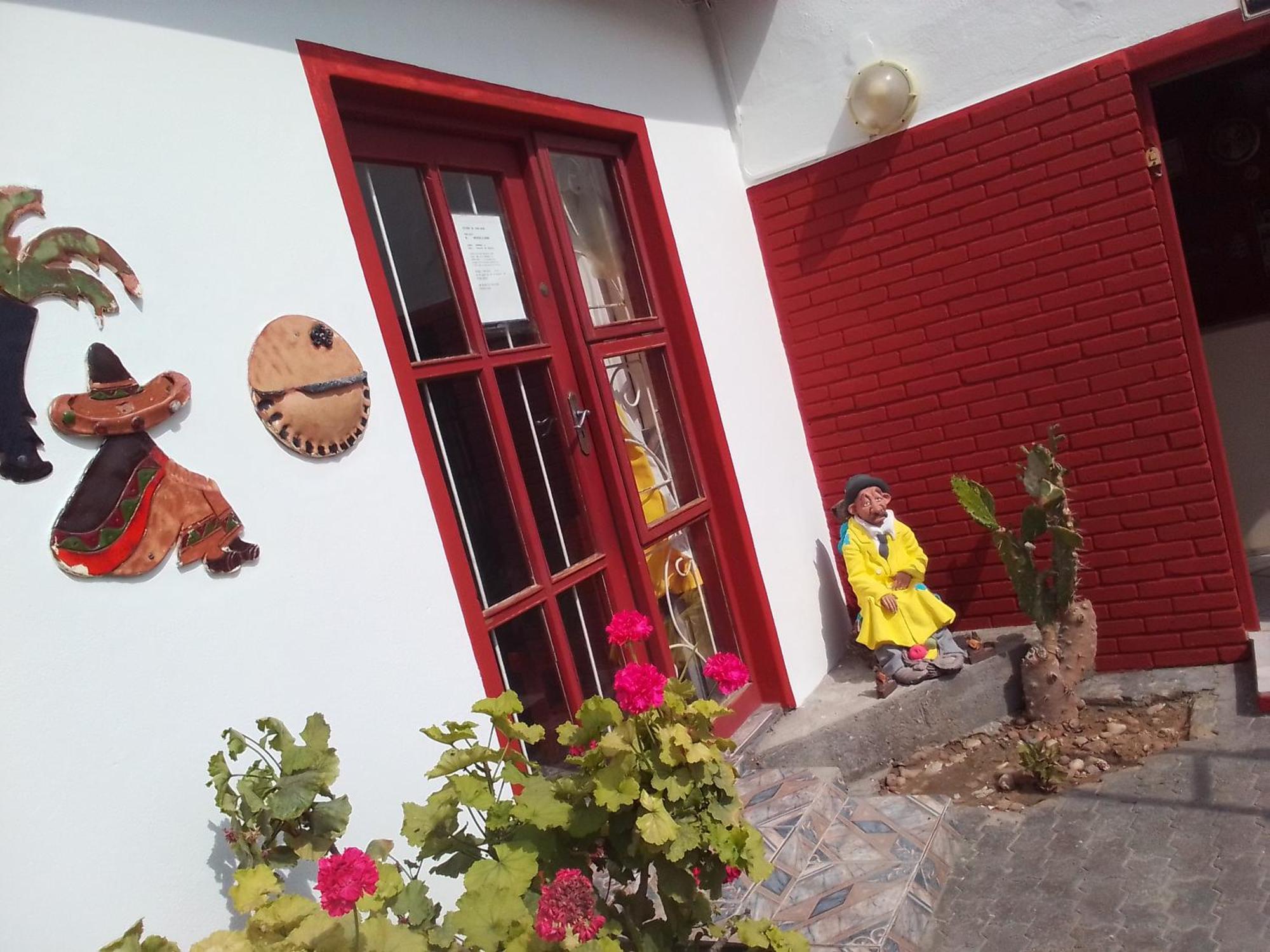 Feathers Inn Guest House ولفس بي المظهر الخارجي الصورة